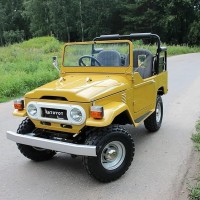 Электромобиль Toyota Land Cruiser FJ40